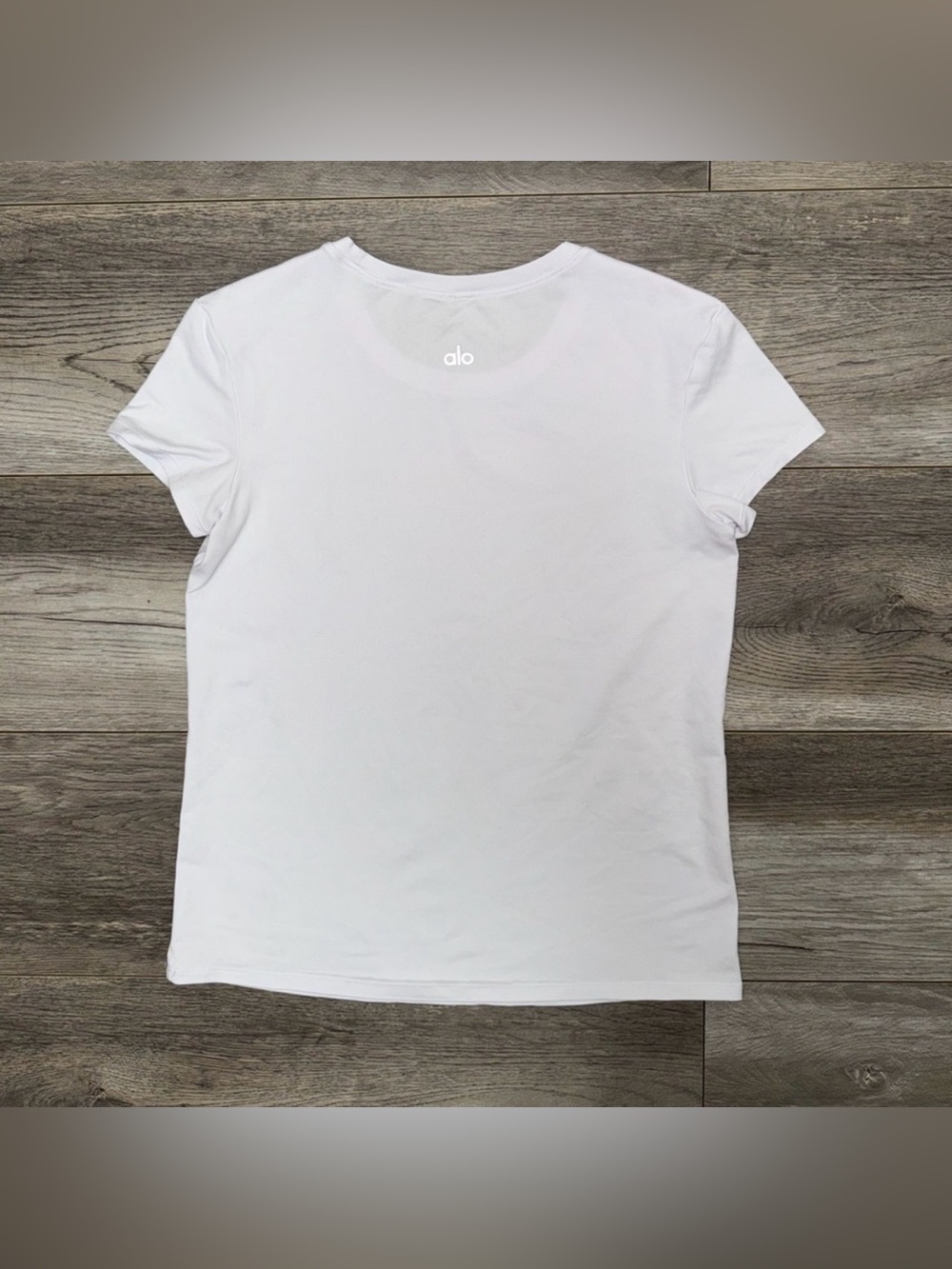 White Alo Finesse T-Shirt Size Small